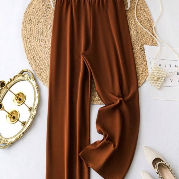 Solid wide leg elastic pant - Picture 2 of 3